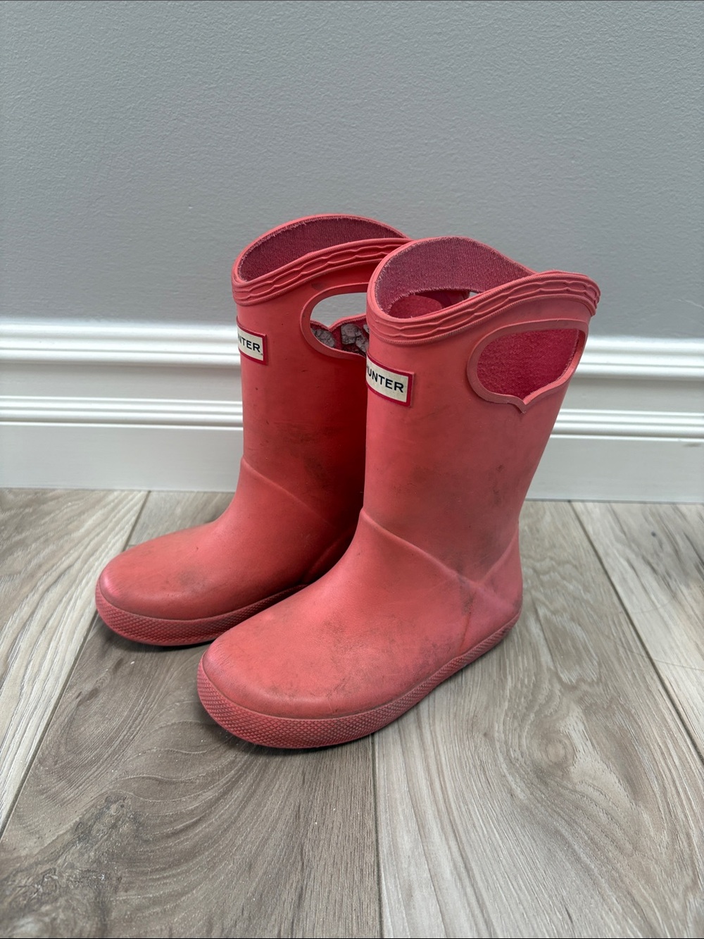 Hunter Kids Coral Pink Pull-On Rain Boots (Size 8)